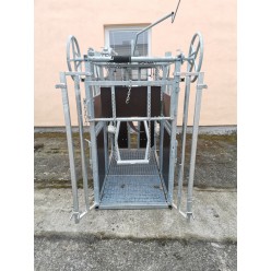 Rámy pro chycení panelů ke kleci