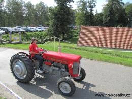 HISTORICKÉ TRAKTORY 2012 -  (Galerie obr. 8)