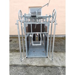 Rámy pro chycení panelů ke kleci