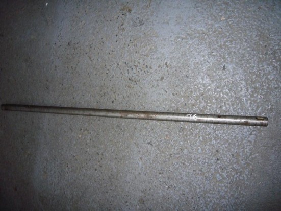 Hnací hřídel (přebírací stůl) délka 672 mm