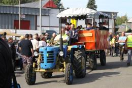HISTORICKÉ TRAKTORY 2015 -  (Galerie obr. 8)
