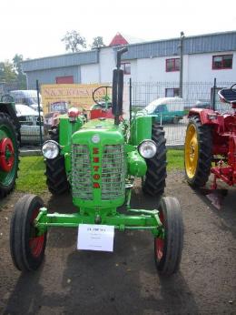 HISTORICKÉ TRAKTORY 2010 - P1060100 (Galerie obr. 18)