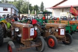 HISTORICKÉ TRAKTORY 2015 -  (Galerie obr. 12)