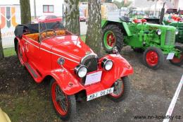 HISTORICKÉ TRAKTORY 2011 - (Galerie obr. 7)